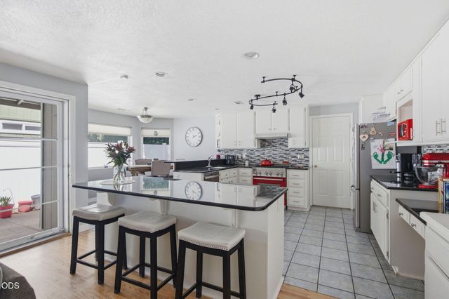 2741 Brae Drive, Medford, OR 97501