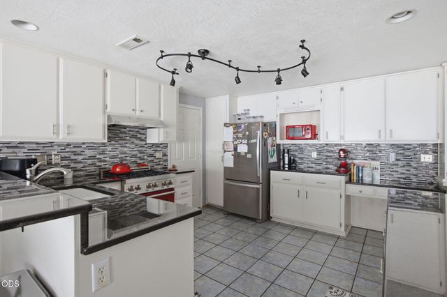 2741 Brae Drive, Medford, OR 97501