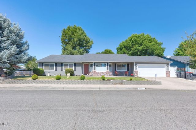 2741 Brae Drive, Medford, OR 97501