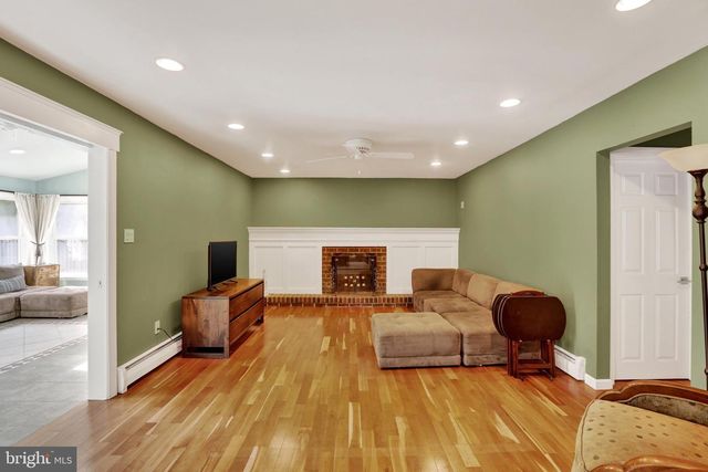 103 QUINCE DR, Hatboro, PA 19040