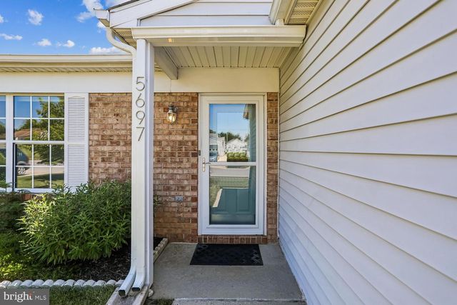 5697 CRABAPPLE DR, Frederick, MD 21703