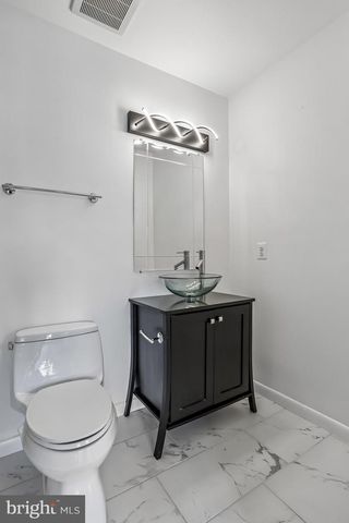 5697 CRABAPPLE DR, Frederick, MD 21703