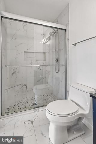 5697 CRABAPPLE DR, Frederick, MD 21703