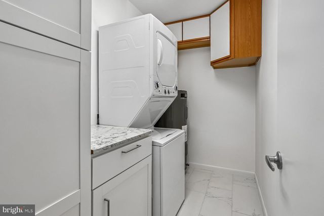 5697 CRABAPPLE DR, Frederick, MD 21703