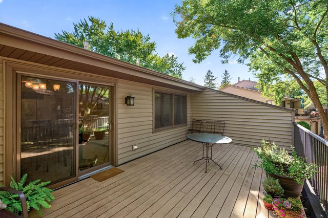 1442 Arden View Drive, Arden Hills, MN 55112