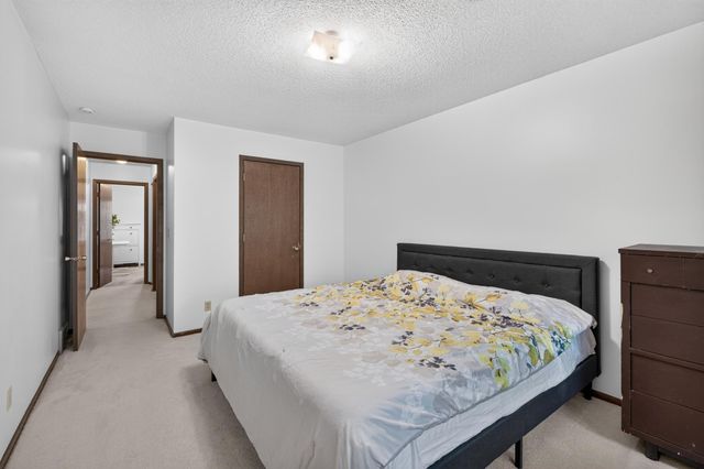 1442 Arden View Drive, Arden Hills, MN 55112
