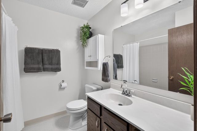 1442 Arden View Drive, Arden Hills, MN 55112