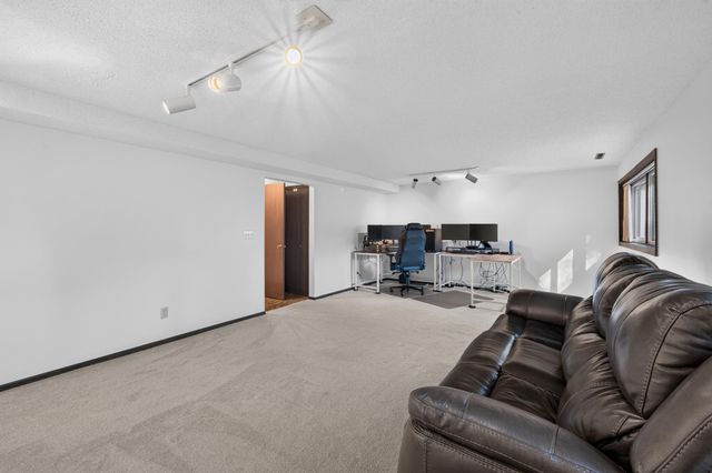1442 Arden View Drive, Arden Hills, MN 55112