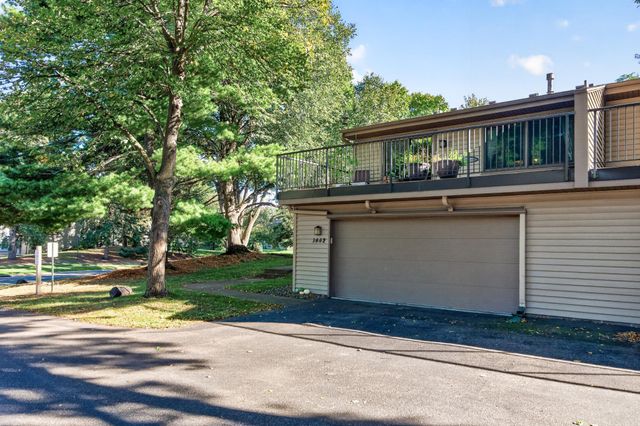 1442 Arden View Drive, Arden Hills, MN 55112