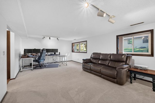 1442 Arden View Drive, Arden Hills, MN 55112