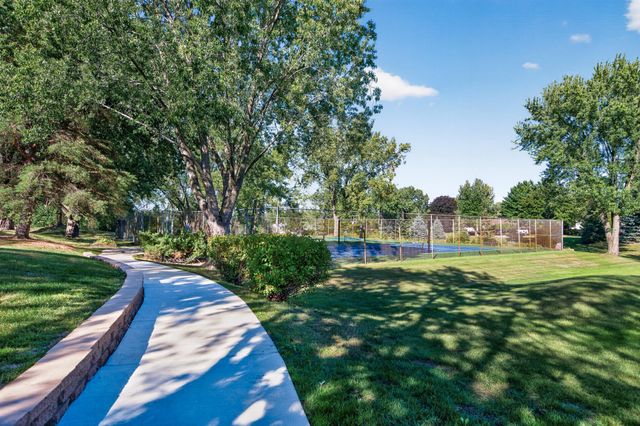 1442 Arden View Drive, Arden Hills, MN 55112