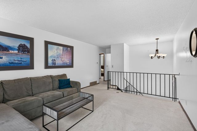 1442 Arden View Drive, Arden Hills, MN 55112