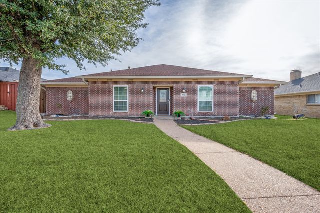 512 Stillmeadow Drive, Richardson, TX 75081