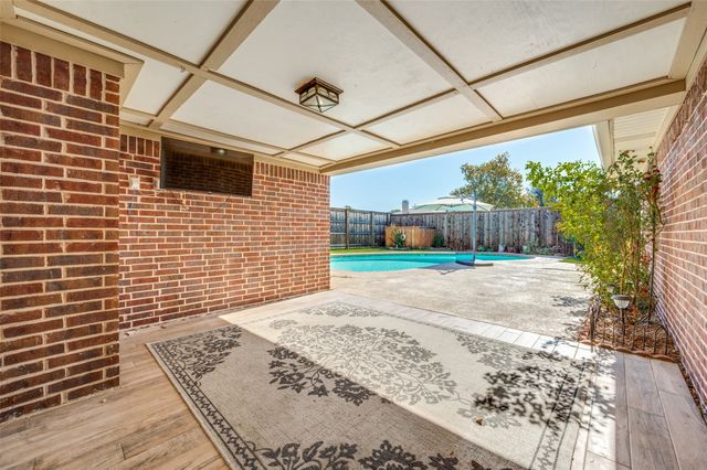 512 Stillmeadow Drive, Richardson, TX 75081