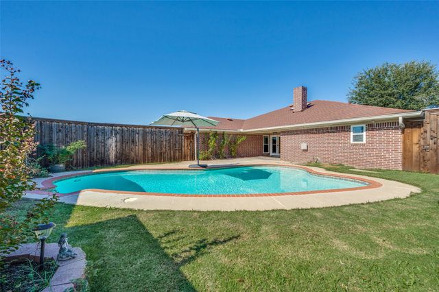 512 Stillmeadow Drive, Richardson, TX 75081