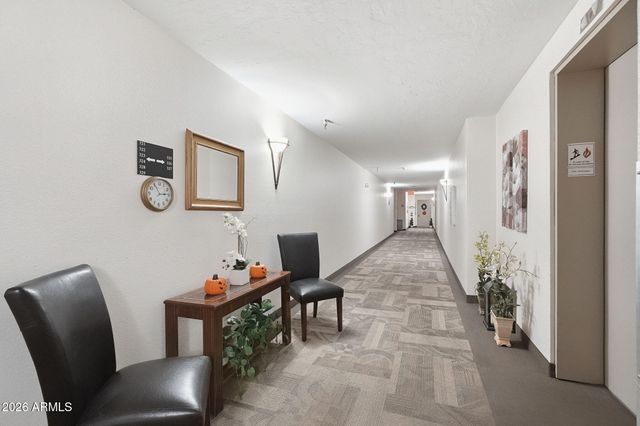 425 S PARKCREST Street 327, Mesa, AZ 85206