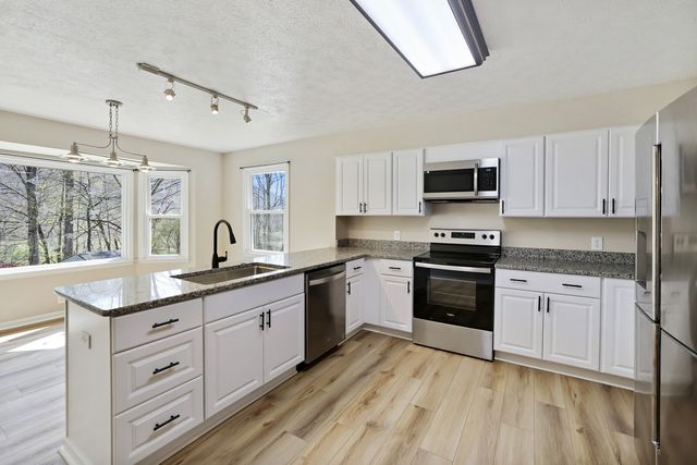 3363 Tyree Springs Rd, Hendersonville, TN 37075