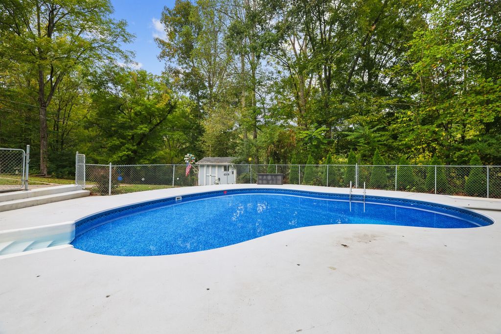 3363 Tyree Springs Rd, Hendersonville, TN 37075