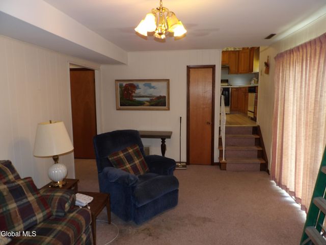 30 Donegal Avenue, Troy, NY 12180