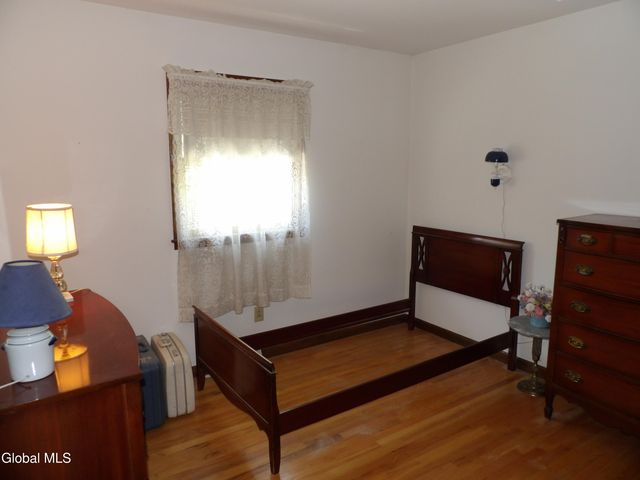 30 Donegal Avenue, Troy, NY 12180