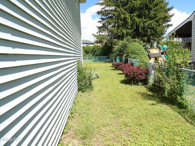 30 Donegal Avenue, Troy, NY 12180
