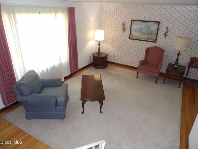 30 Donegal Avenue, Troy, NY 12180