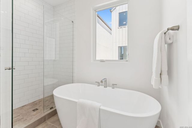 562 McMonigal Pl., San Antonio, TX 78210