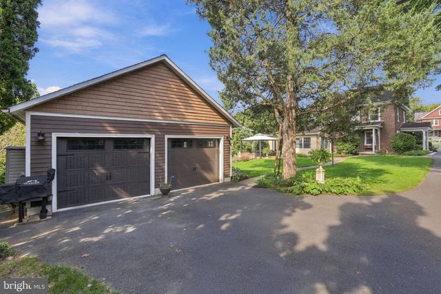 450 S BROAD ST, Lititz, PA 17543