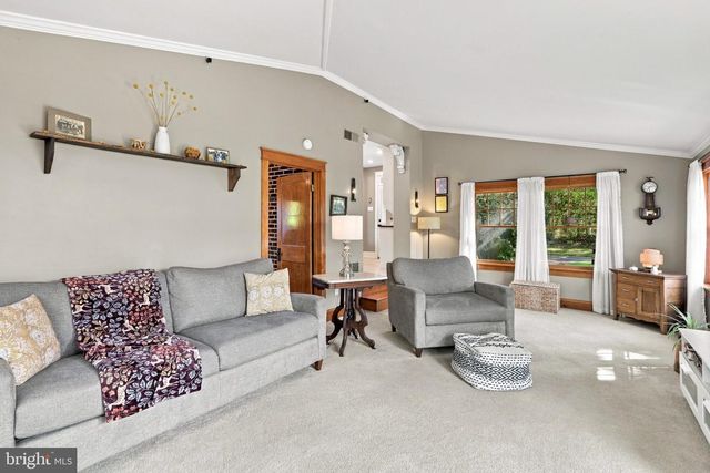450 S BROAD ST, Lititz, PA 17543