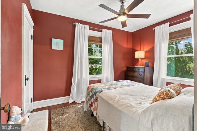 450 S BROAD ST, Lititz, PA 17543