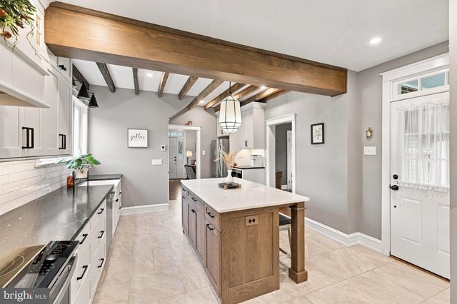 450 S BROAD ST, Lititz, PA 17543