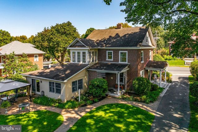 450 S BROAD ST, Lititz, PA 17543