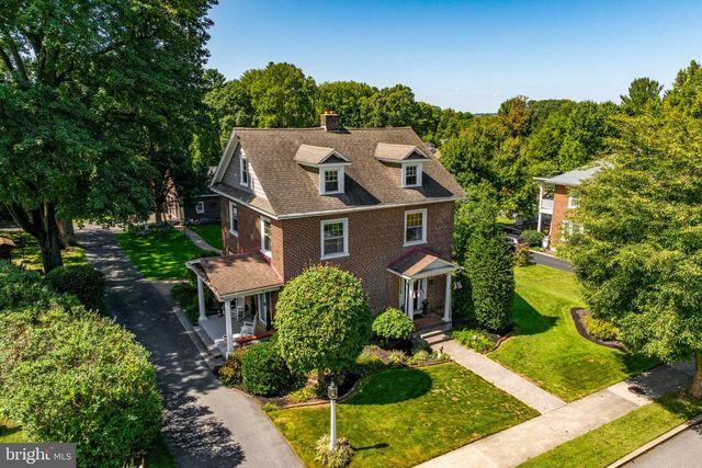 450 S BROAD ST, Lititz, PA 17543