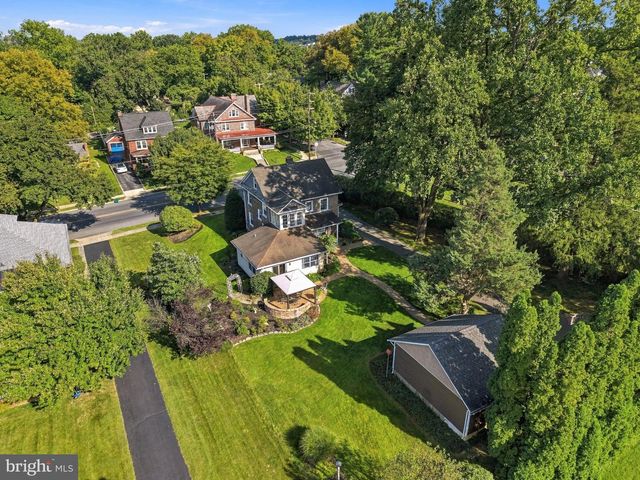 450 S BROAD ST, Lititz, PA 17543