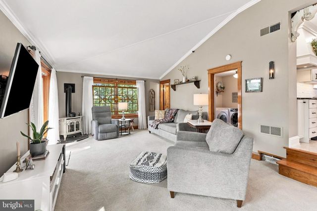450 S BROAD ST, Lititz, PA 17543