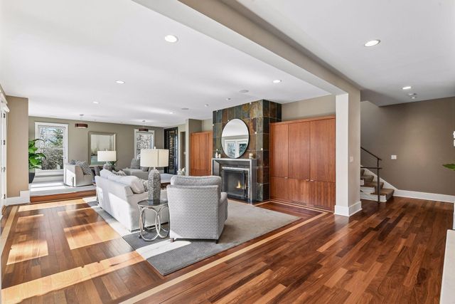 154 Babcock Lane, Wayzata, MN 55391