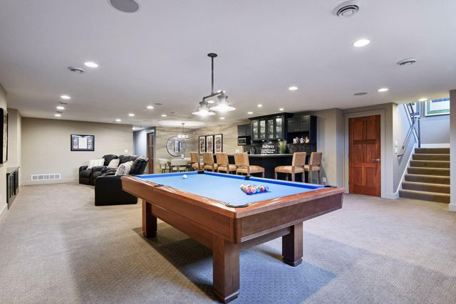 154 Babcock Lane, Wayzata, MN 55391