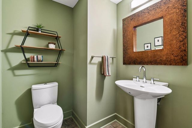 154 Babcock Lane, Wayzata, MN 55391