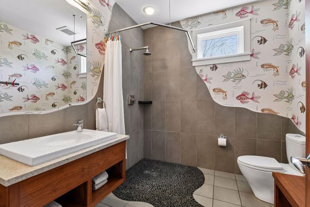 154 Babcock Lane, Wayzata, MN 55391