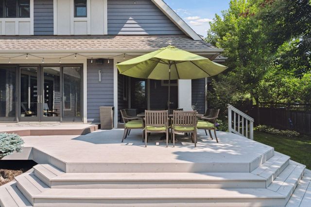 154 Babcock Lane, Wayzata, MN 55391