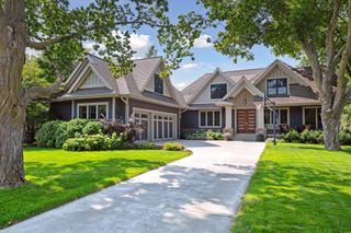 154 Babcock Lane, Wayzata, MN 55391