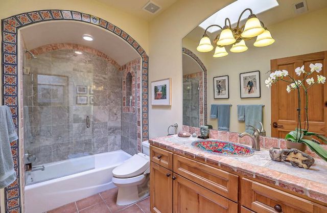 11 Tres Amigos Road, Placitas, NM 87043