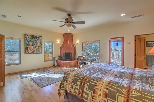 11 Tres Amigos Road, Placitas, NM 87043