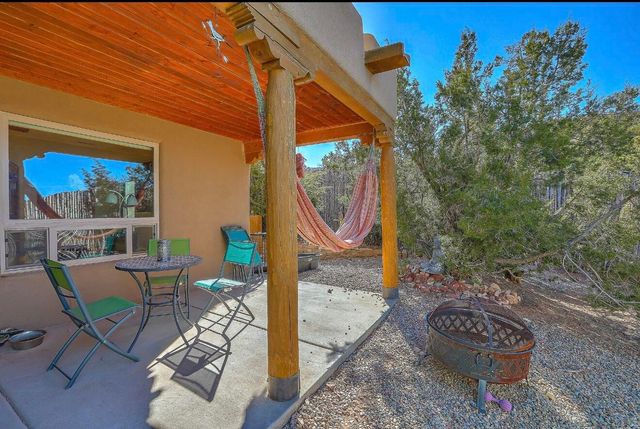 11 Tres Amigos Road, Placitas, NM 87043