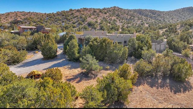 11 Tres Amigos Road, Placitas, NM 87043