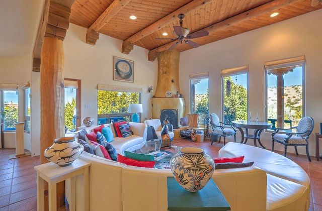 11 Tres Amigos Road, Placitas, NM 87043