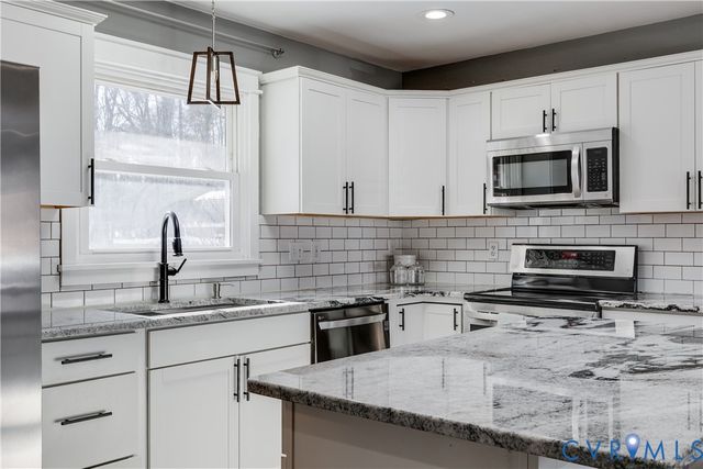 3007 Englewood Rd, Glen Allen, VA 23060