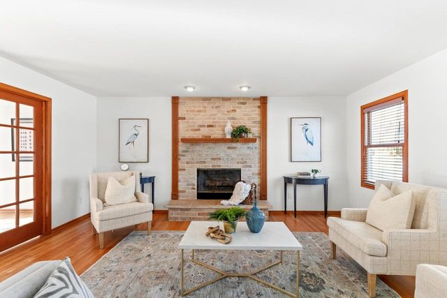 14040 W Glendale AVENUE, Brookfield, WI 53005