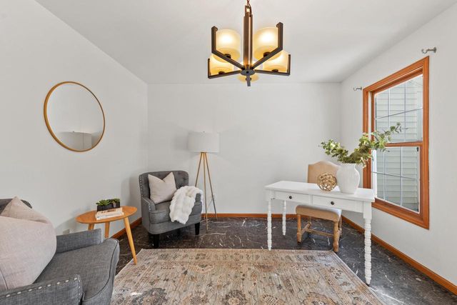 14040 W Glendale AVENUE, Brookfield, WI 53005