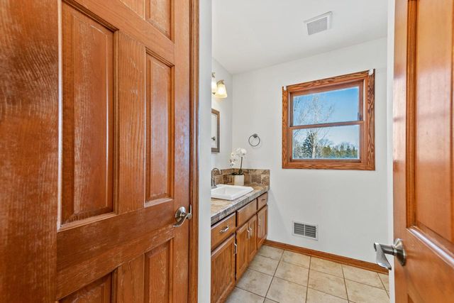 14040 W Glendale AVENUE, Brookfield, WI 53005